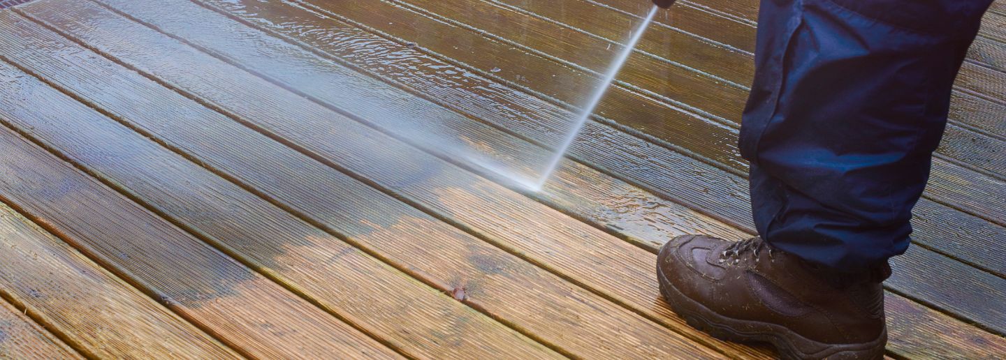power washing a wooden deck chesapeake va